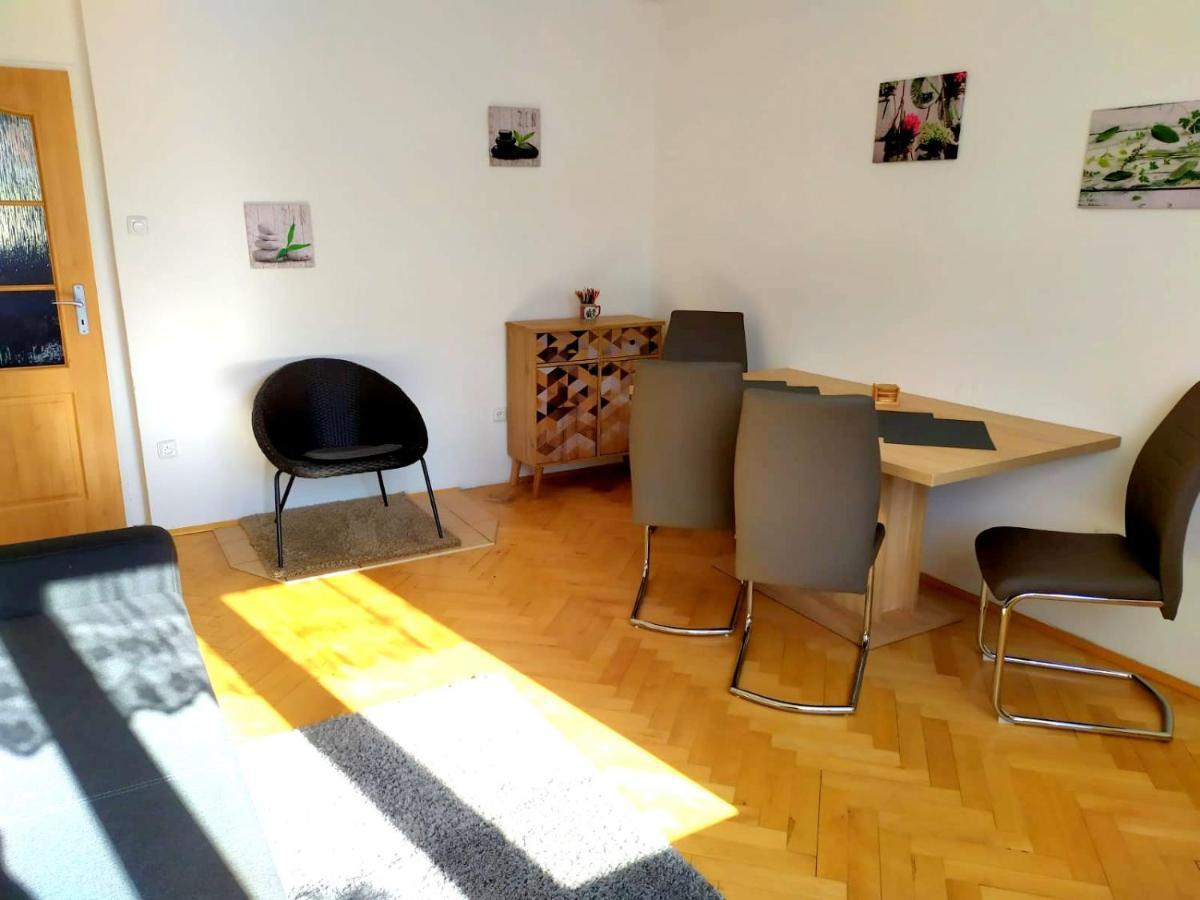 데슈트네 프 오를리츠키흐 호라 Apartman Destne 58 아파트 외부 사진