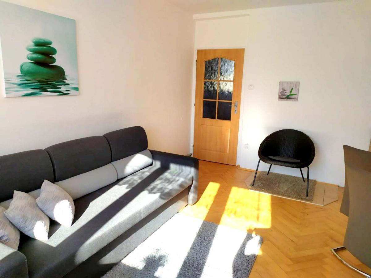 데슈트네 프 오를리츠키흐 호라 Apartman Destne 58 아파트 외부 사진